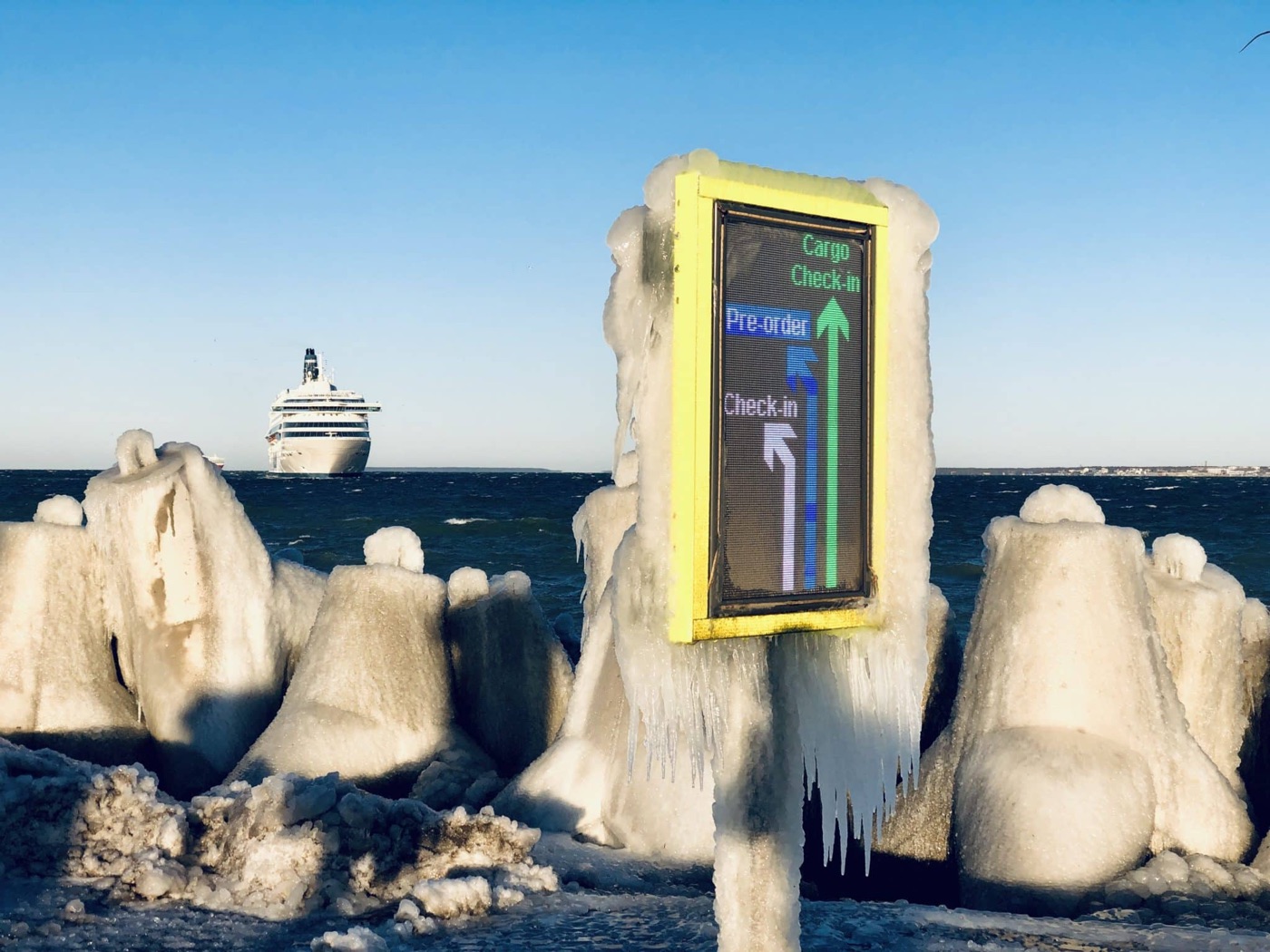 36 hours Nordic Tests for Dynamic Parking Guidance LED Sign
