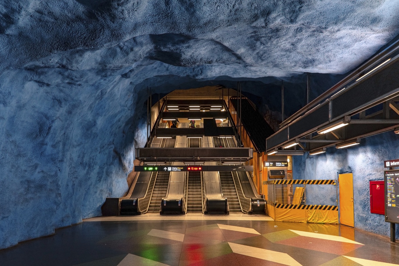 Real-Time Passenger Information Displays for Estonian Railway