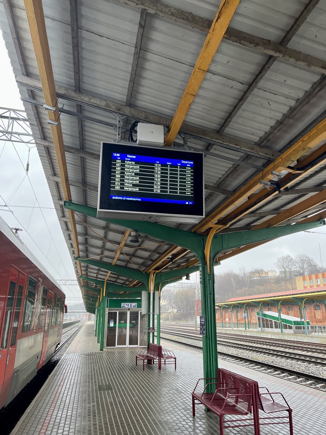 YT-S55T Outdoor Vertical 55"